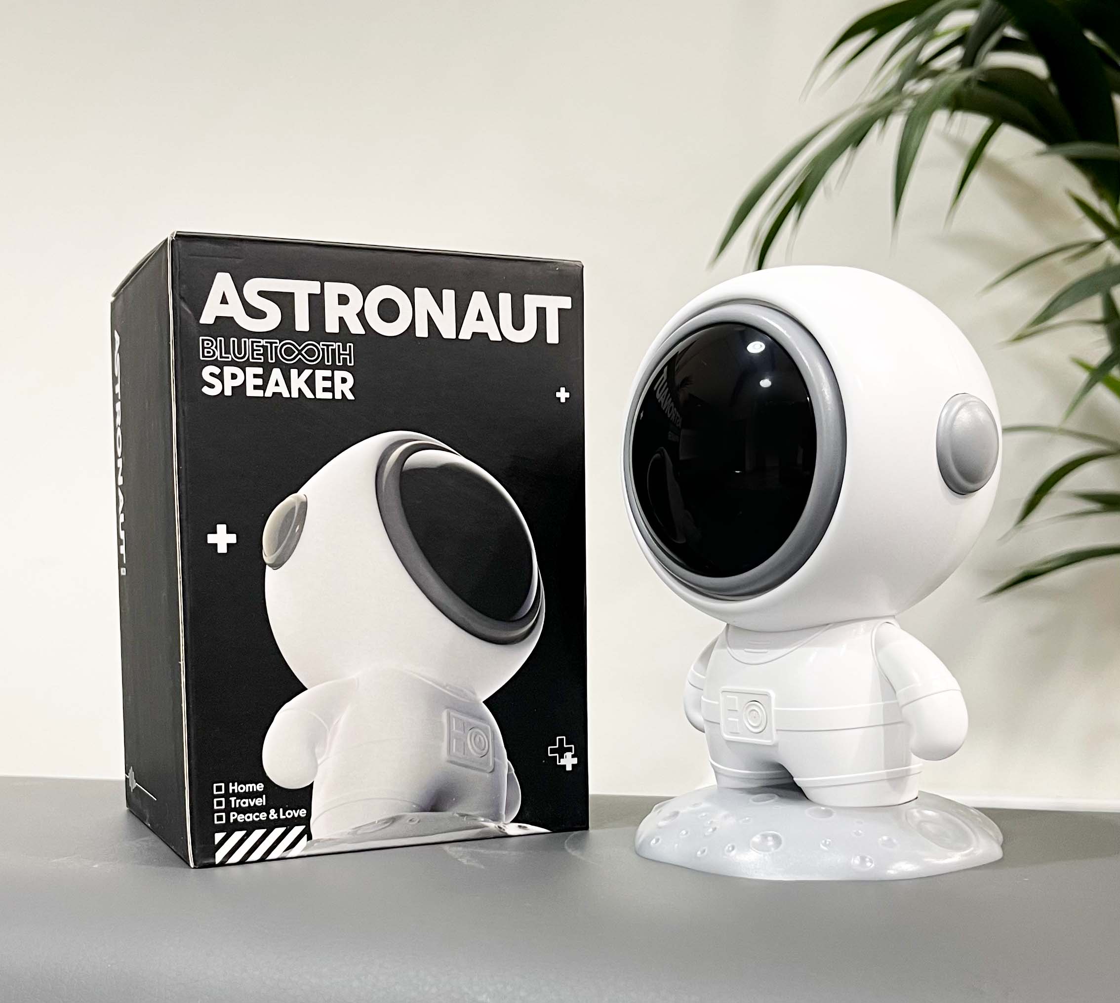 Колонка-астронавт